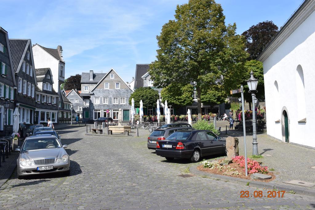 Messewohnung Graefrath Solingen Exterior foto